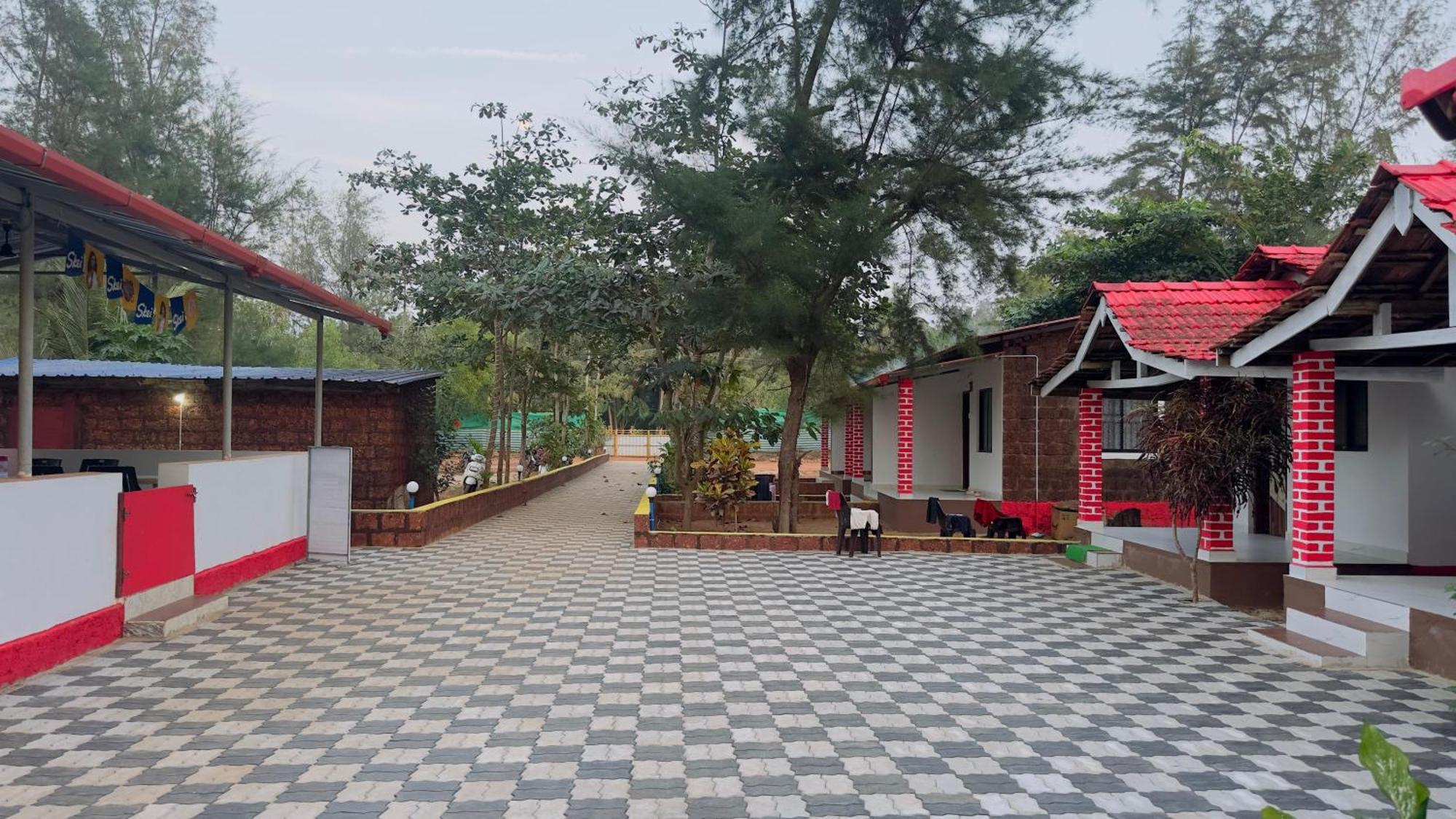 White Sand Beach Stay Resort Kumta Extérieur photo