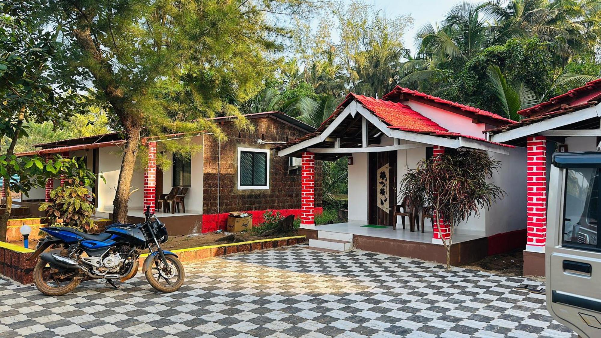 White Sand Beach Stay Resort Kumta Extérieur photo